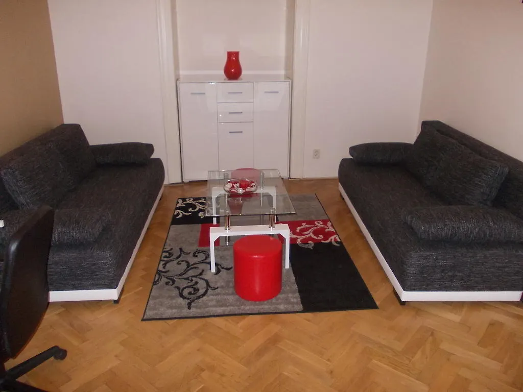 Mivos Prague Apartments 0*,  República Checa