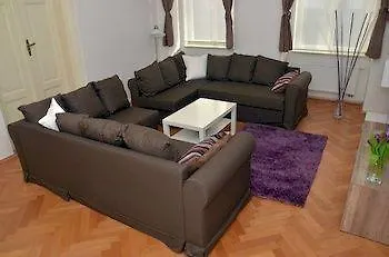 Mivos Prague Apartments 0*,